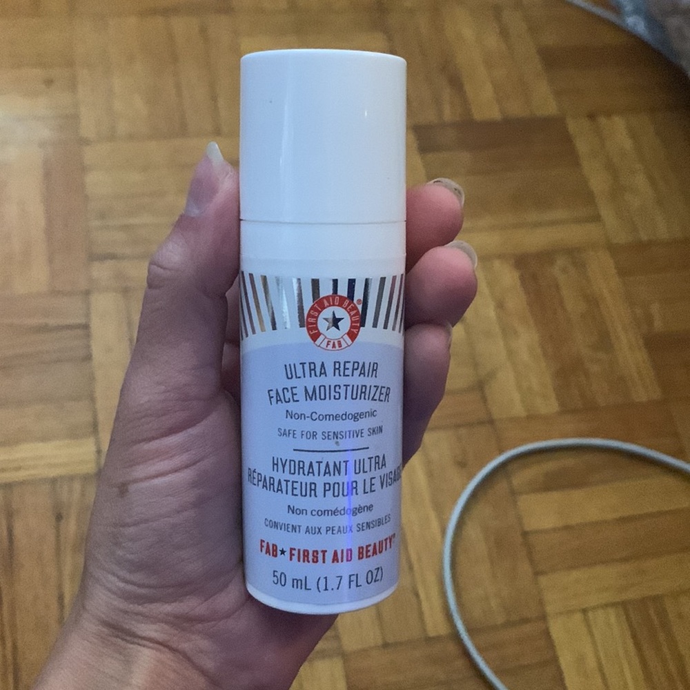 First Aid Beauty Ultra Repair Face Moisturizer